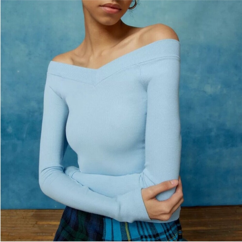 Urban Outfitters BDG Ribbed Off The Shoulder Long Sleeve In Blue. NWOT! Sz L